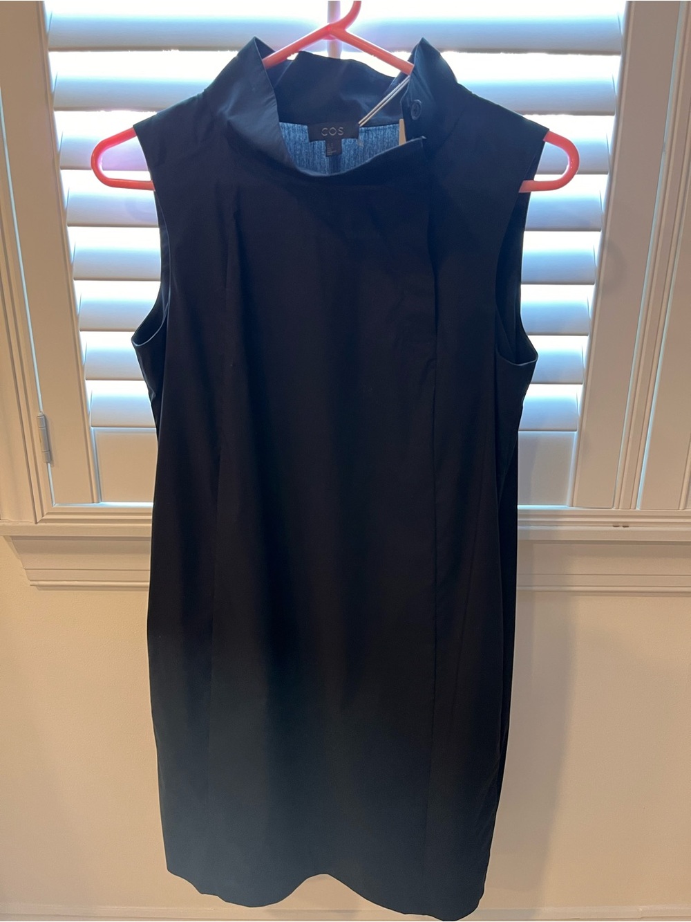 NWT COS Sleeveless Black High-Neck Shift Dress - Size 6